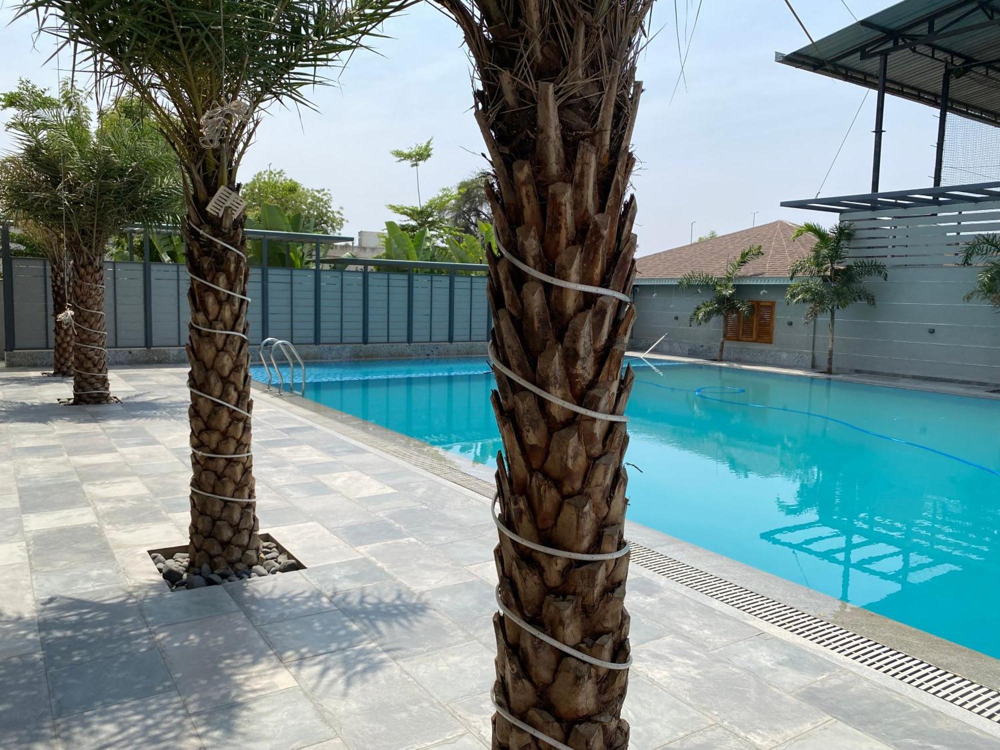 The Pavilion Park Resort Malegaon Bagian luar foto